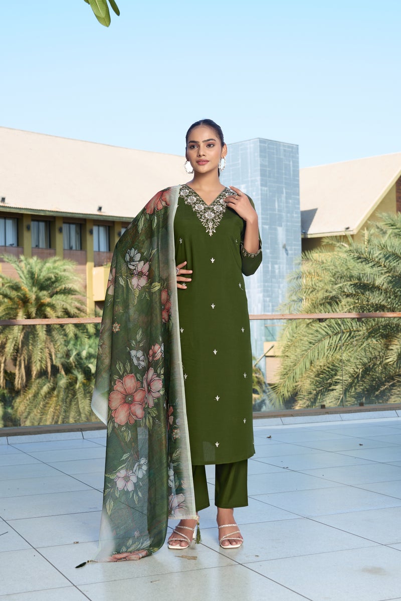 VISHVA CREATION Green Kurta Set for Women - Image 2